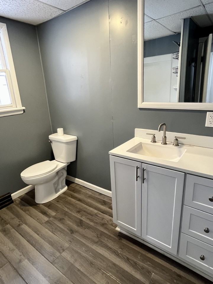 315 Oak Ave Se #1 - Photo 5 of 11