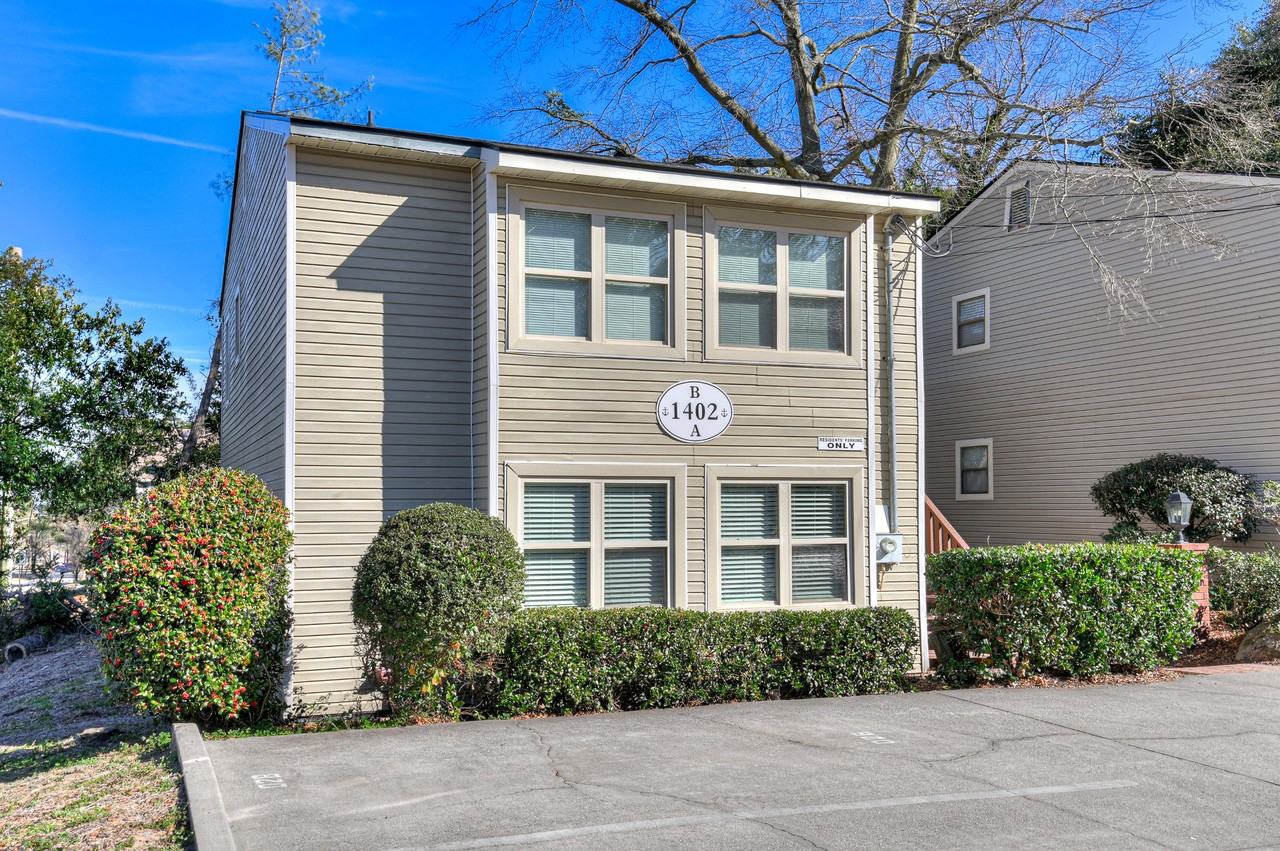 1402 Johns Rd #A - Photo 3 of 28