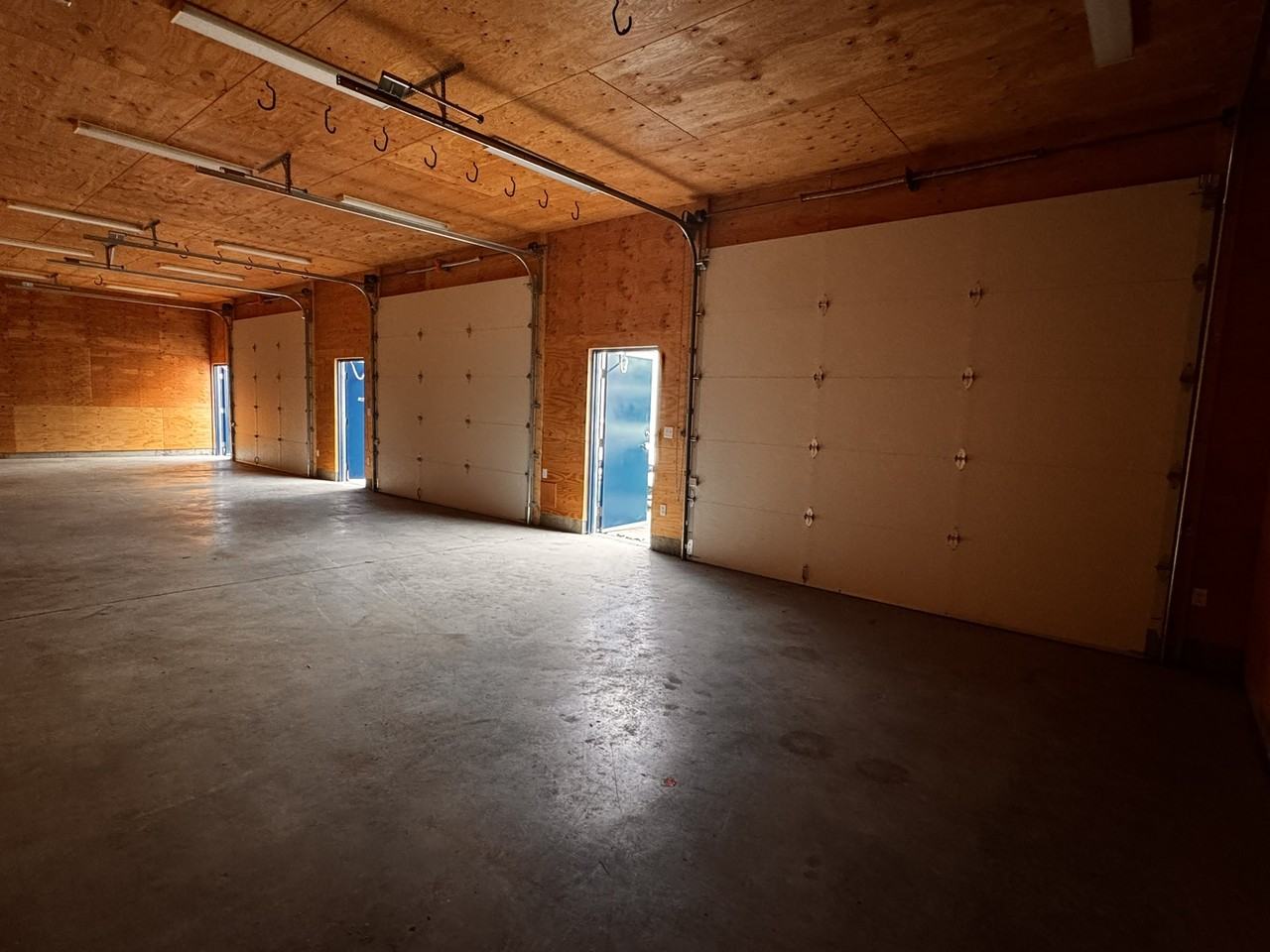 1152 Franklin'S Gull Rd #7-8-9 - Photo 3 of 5