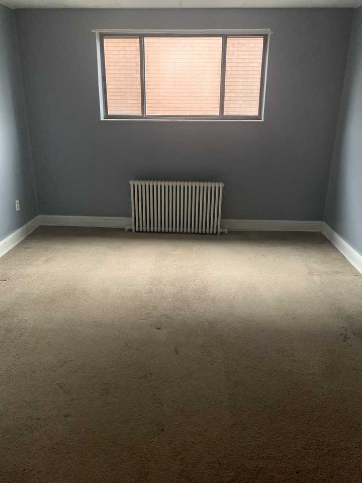 429 Kenmawr Ave #429-2 - Photo 3 of 4