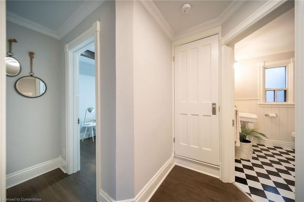 398 Macnab St N Unit 2 - Photo 4 of 7