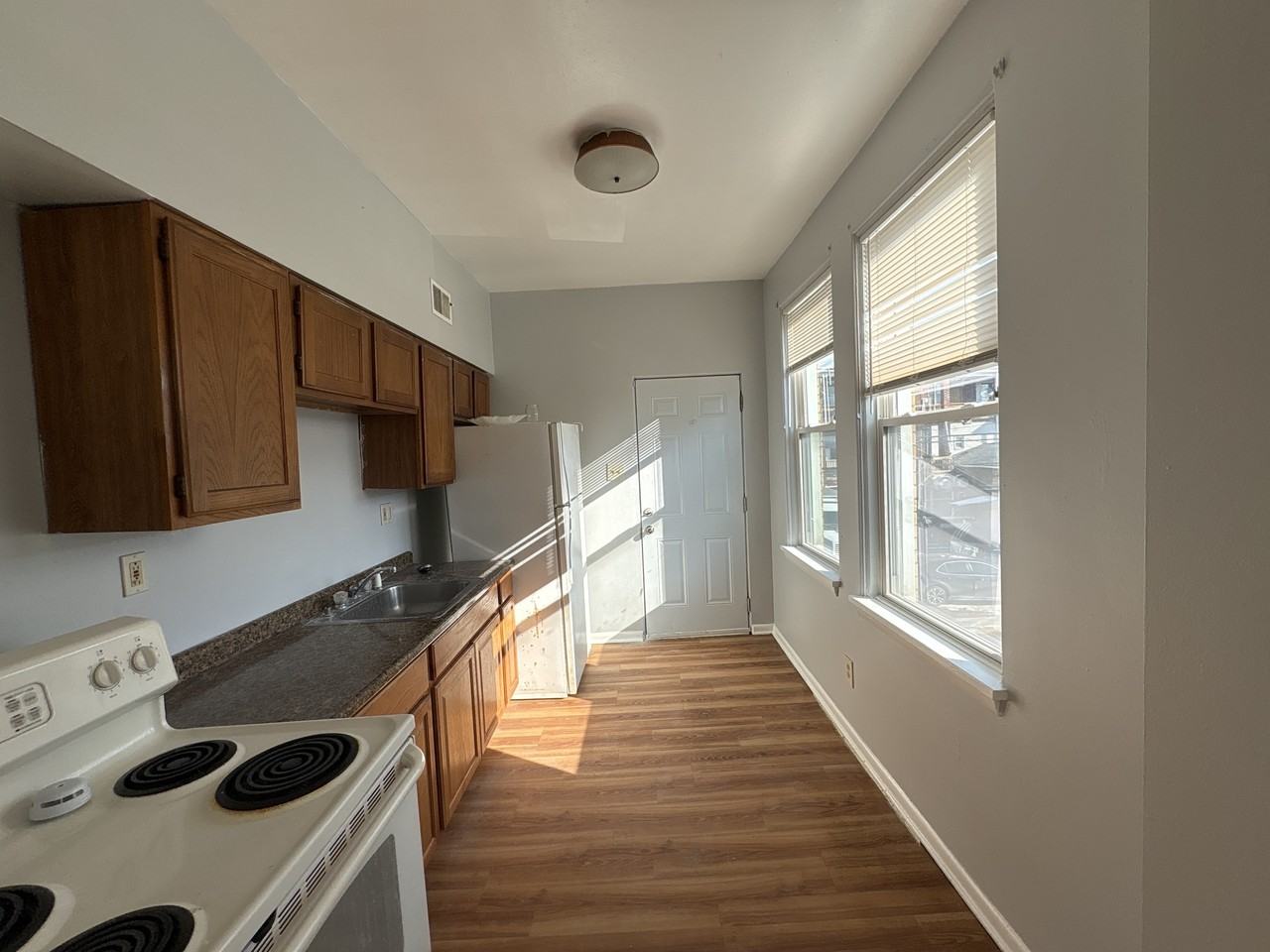 712 Russellwood Avenue - 3 - 2nd rear #3-2ndREAR - Photo 7 of 12