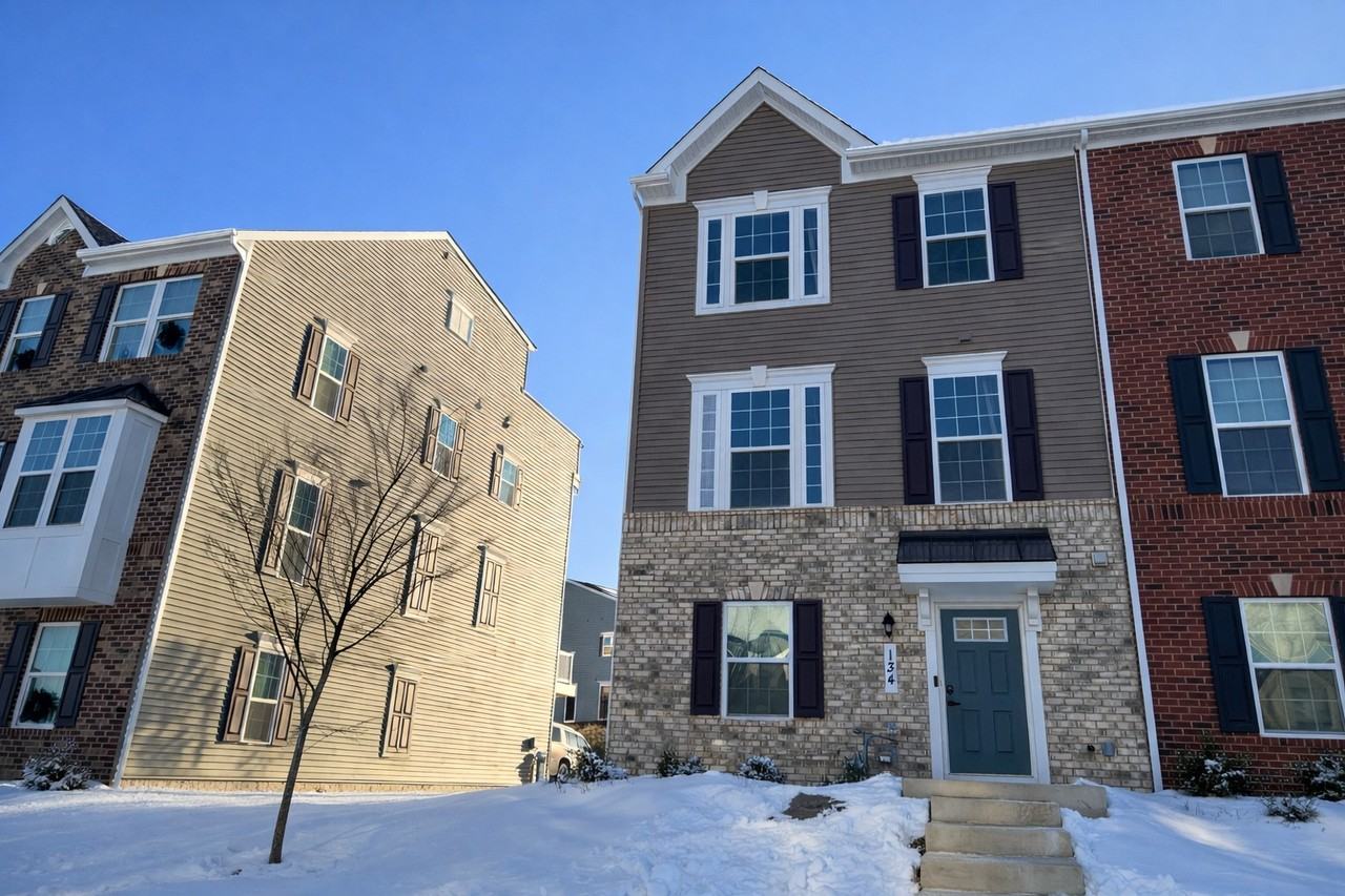 134 Summit Point Blvd #1