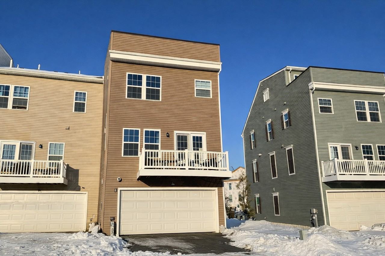 134 Summit Point Blvd #1 - Photo 2 of 22
