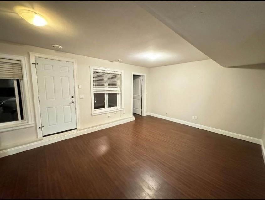 5933 128a St #1 - Photo 5 of 8