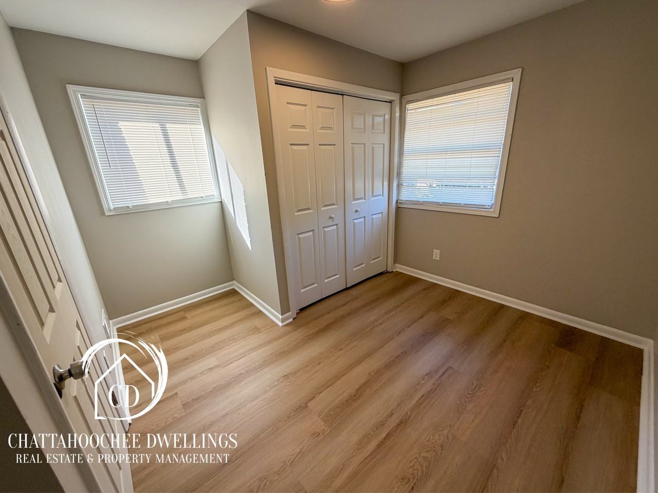 4564 Moline Ave #1 - Photo 5 of 8