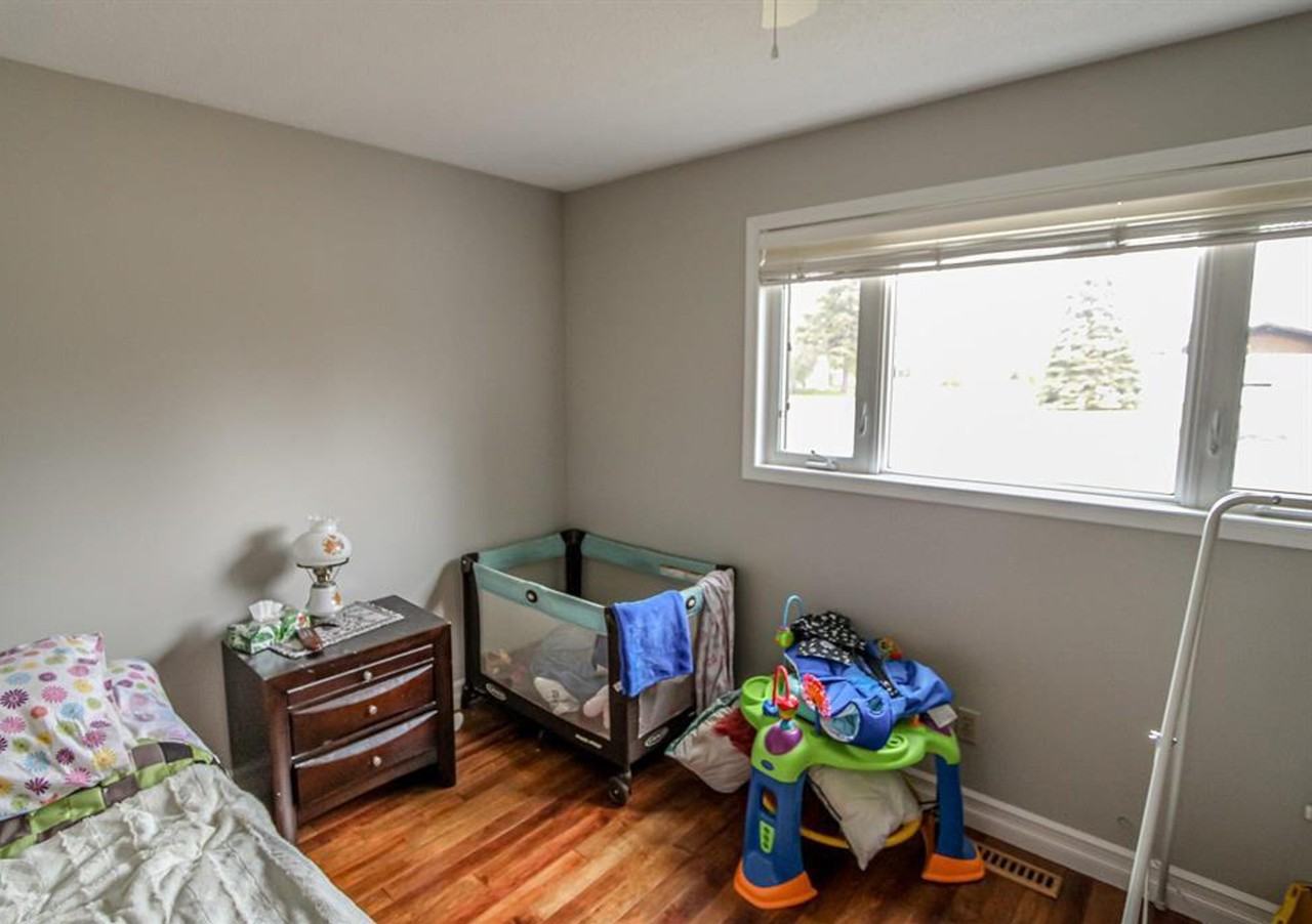 4612 45 Ave #1 - Photo 6 of 22