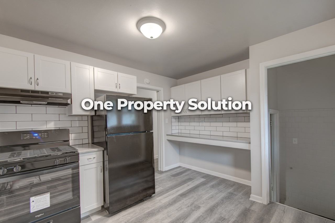 4727 Harrison St #1 - Photo 5 of 18