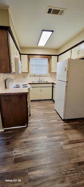 436 Helen St #1 - Photo 3 of 4