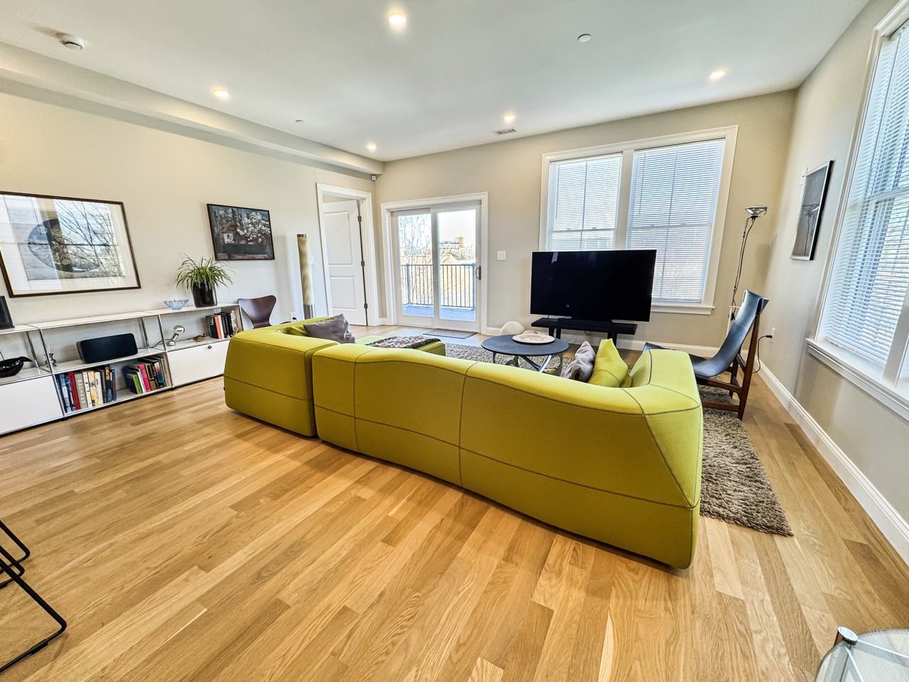 40 40 Waverly StreetUnit 3 #3 - Photo 3 of 23