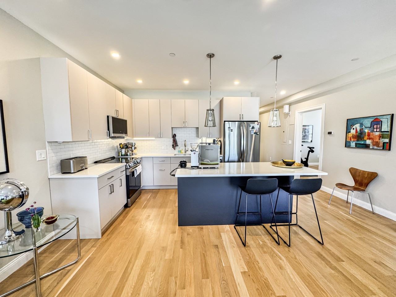 40 40 Waverly StreetUnit 3 #3 - Photo 4 of 23