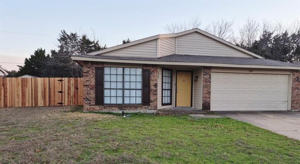 134 London Ln - Photo 2 of 26