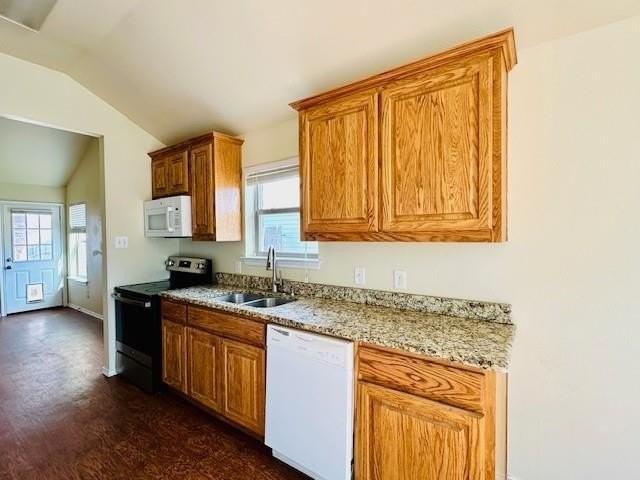 414 Oxford Loop - Photo 6 of 11