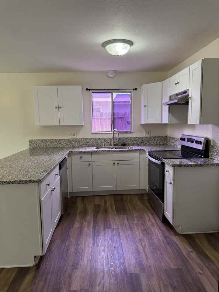 683 Alpine Ave #1 - Photo 2 of 13