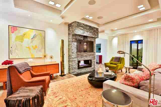 1742 Courtney Ave #1 - Photo 4 of 26