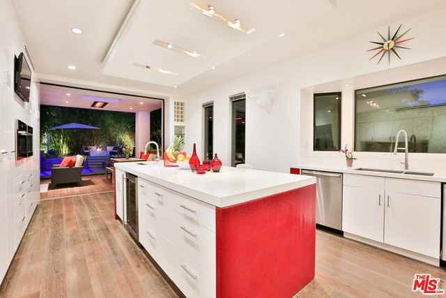 1742 Courtney Ave #1 - Photo 7 of 26