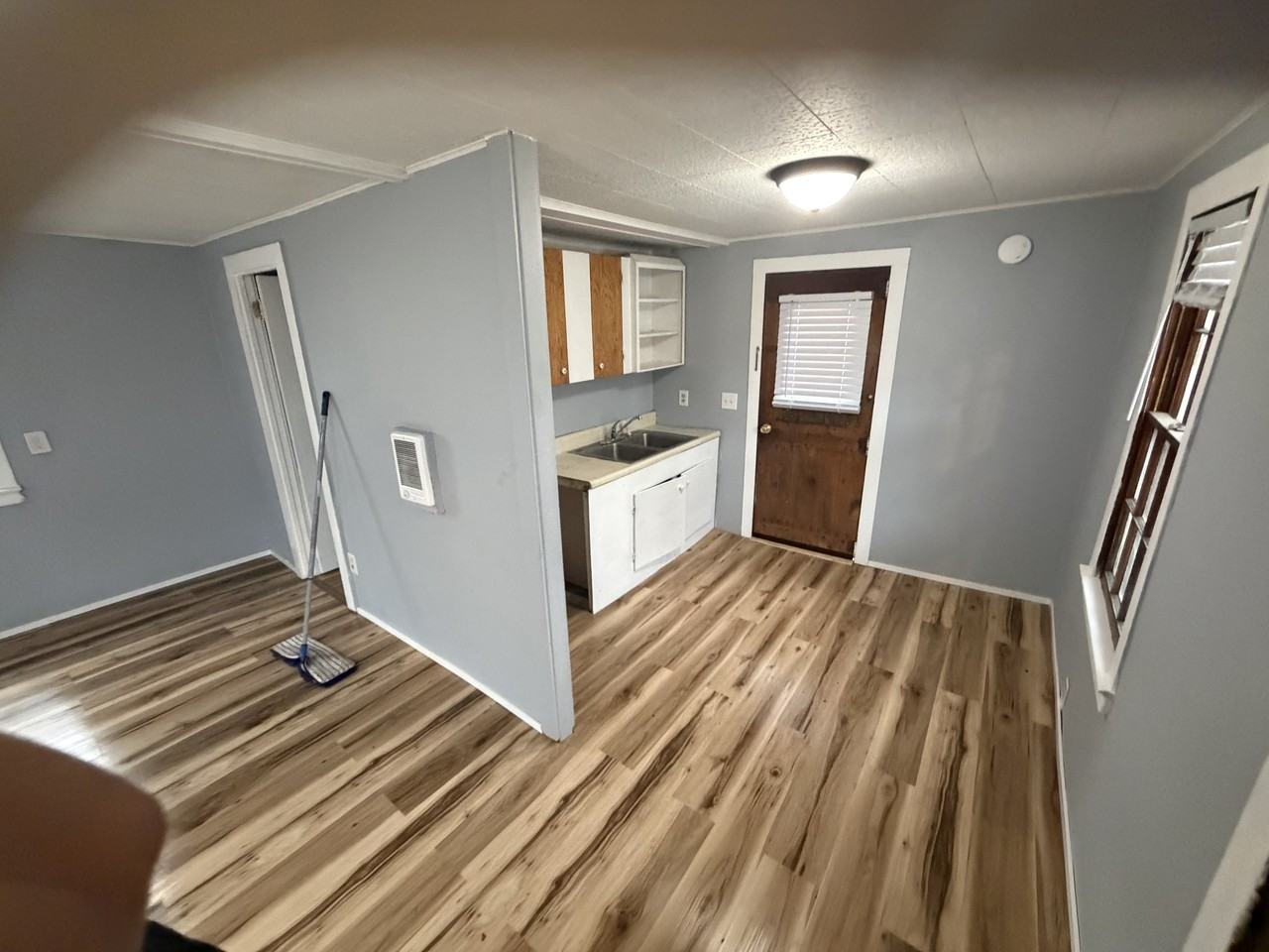 1507 Greenville Hwy #1 - Photo 5 of 10