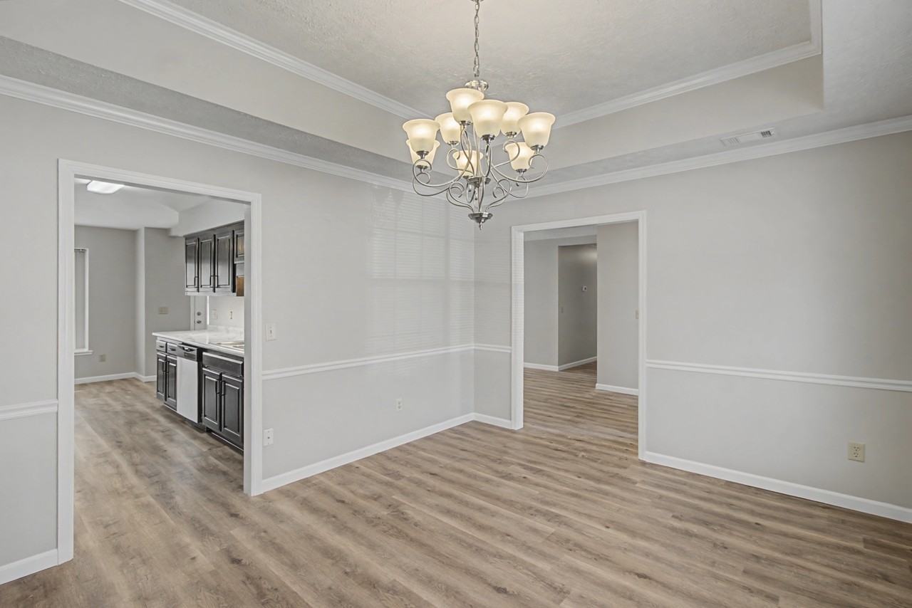 412 Arlington Dr #1 - Photo 6 of 34