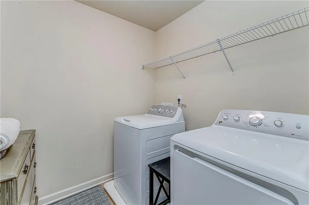 160 Renford Rd #1 - Photo 6 of 16