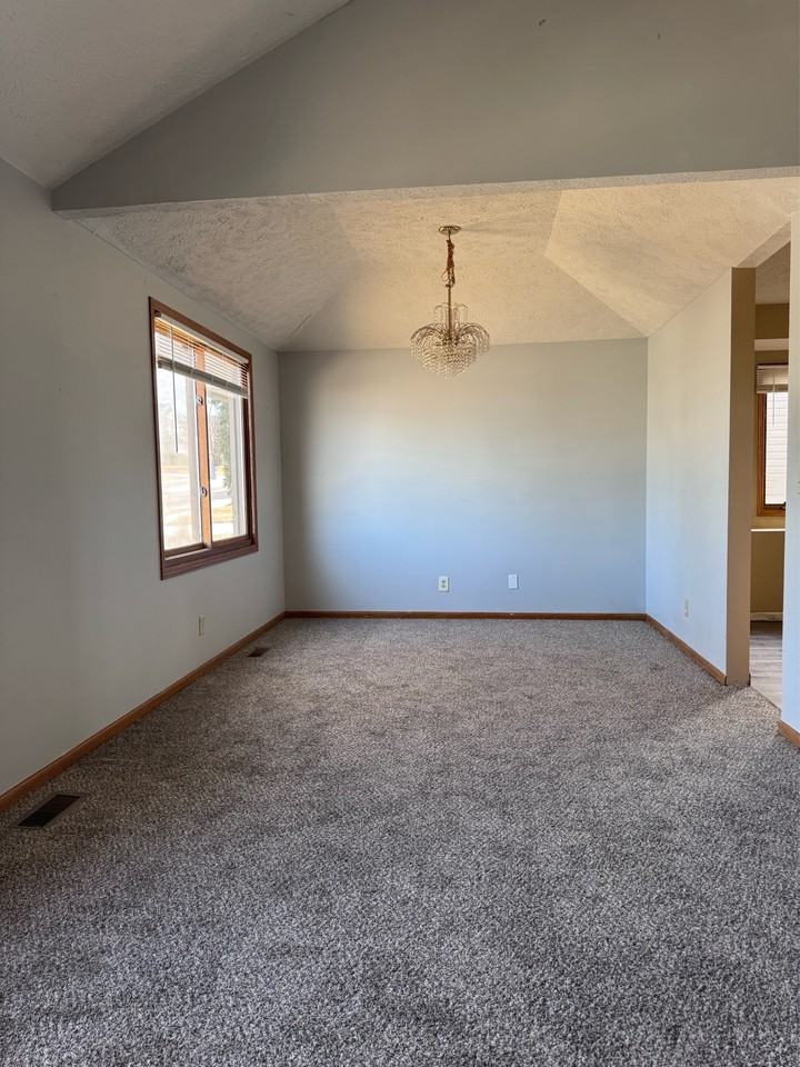 7804 S 71st Ave #1 - Photo 7 of 18