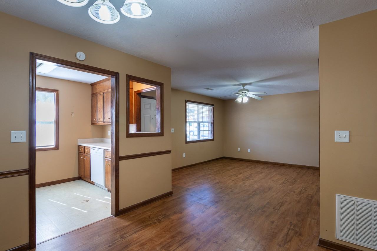 303 6th Ave Apt A #1 - Photo 4 of 15