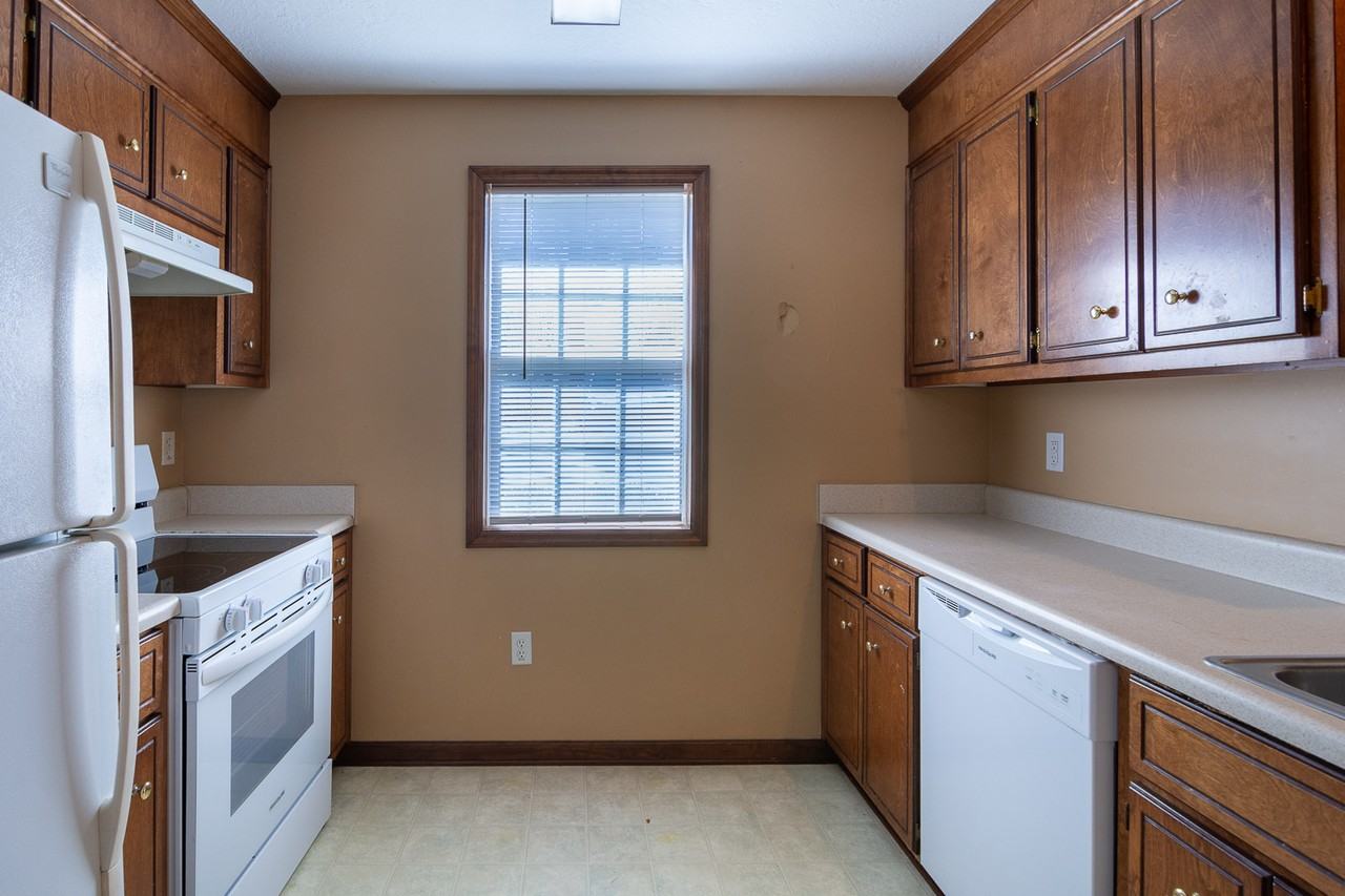 303 6th Ave Apt A #1 - Photo 5 of 15