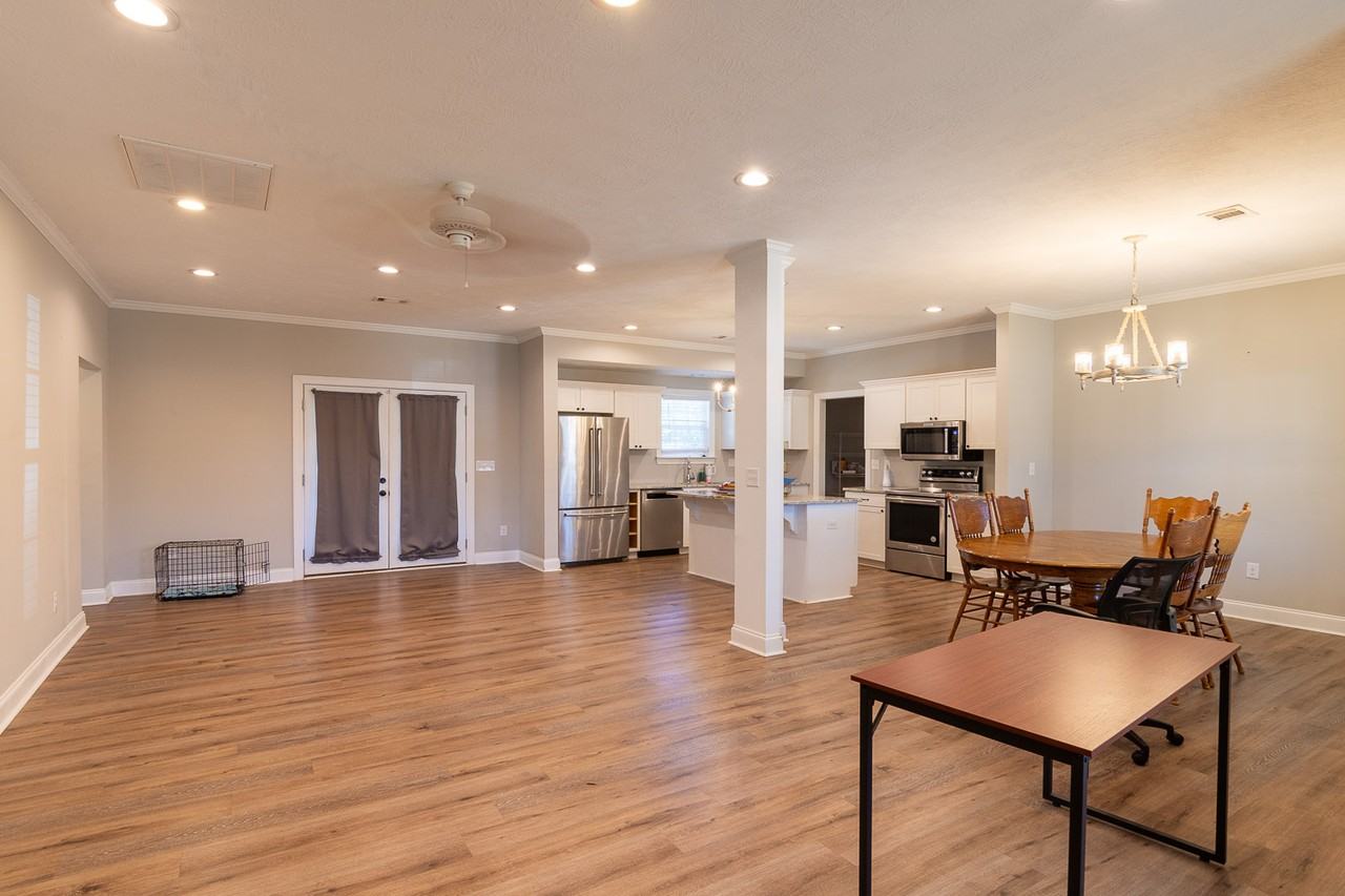 154 Anneswood Rd #1 - Photo 3 of 30