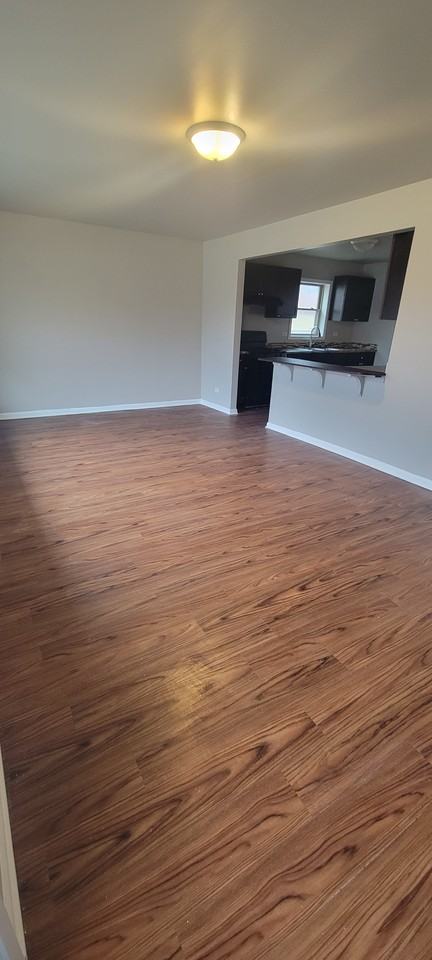 22404 Lawndale Ave - Photo 2 of 12