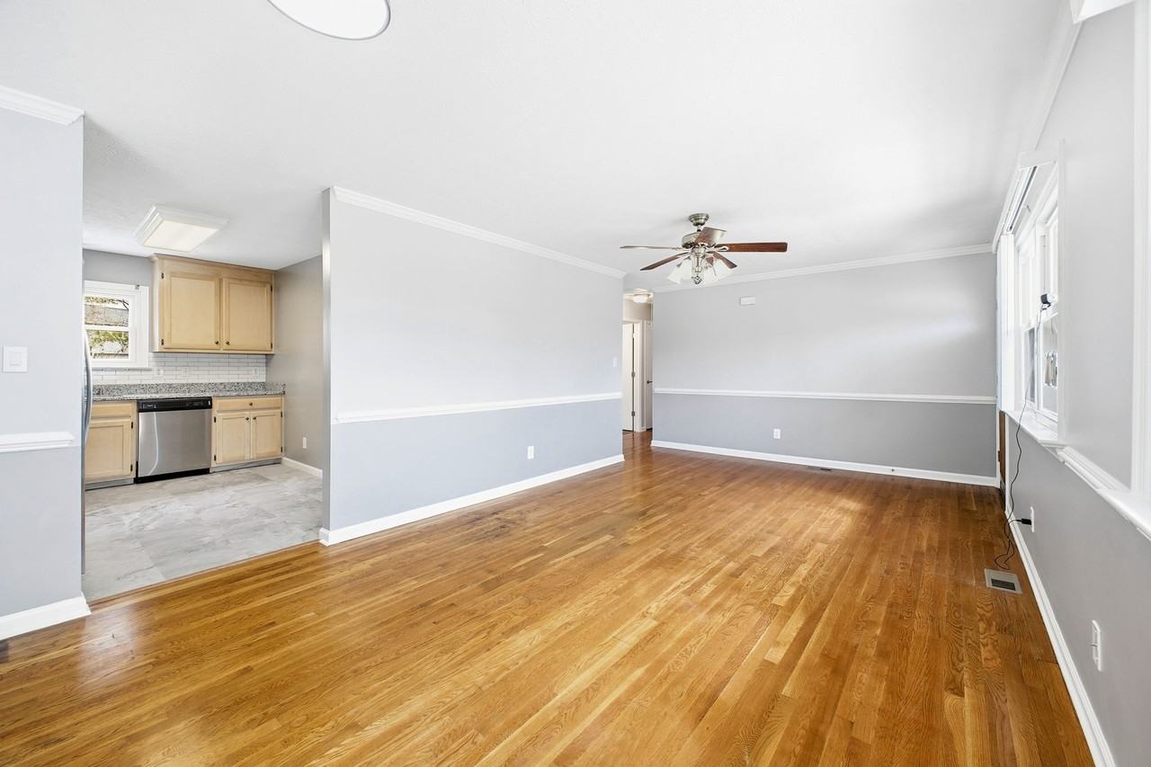 122 Hidalgo Dr #1 - Photo 3 of 19