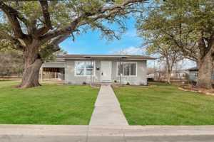 featured image of 502 22nd St #1
