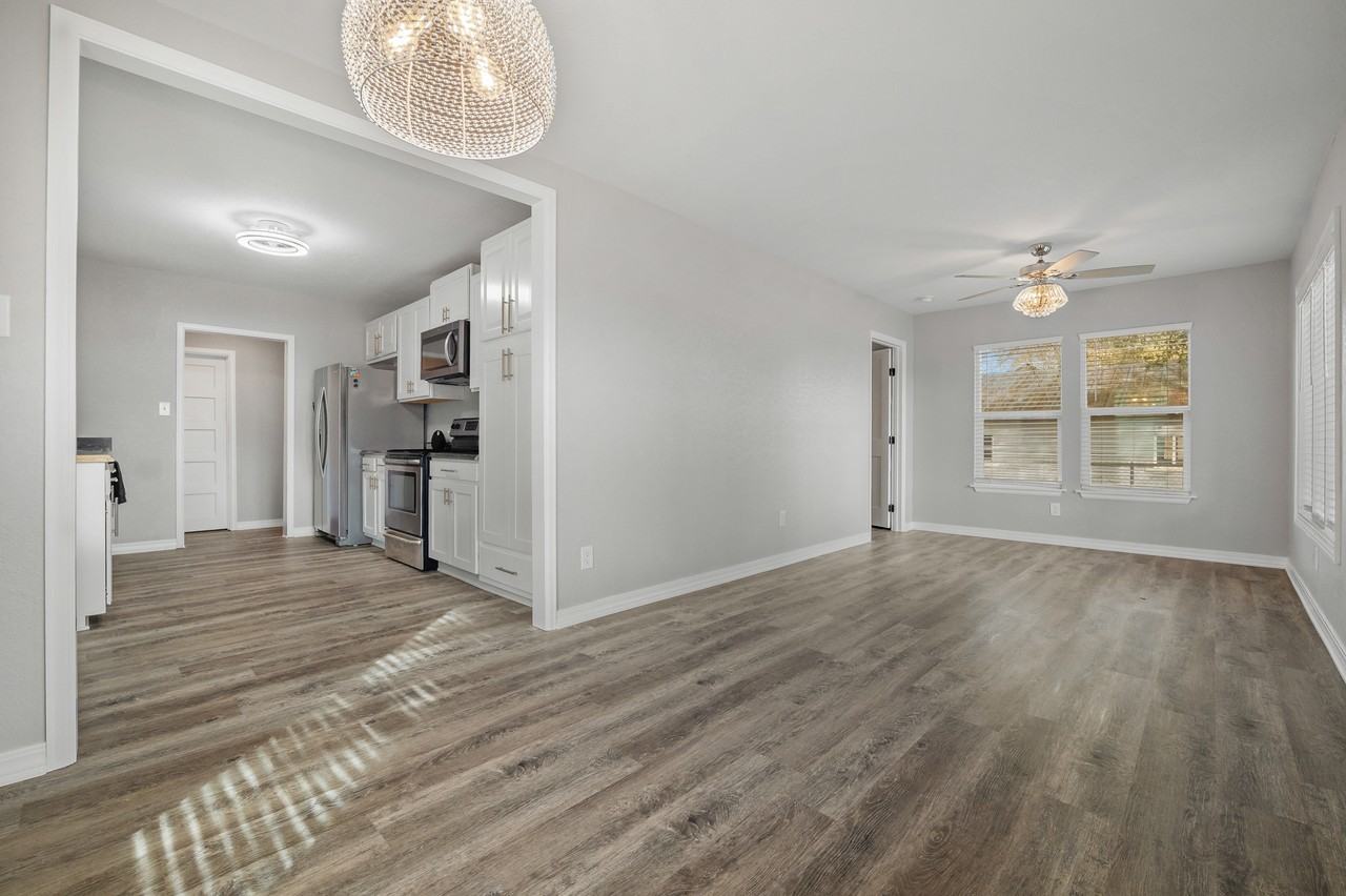 502 22nd St #1 - Photo 7 of 20