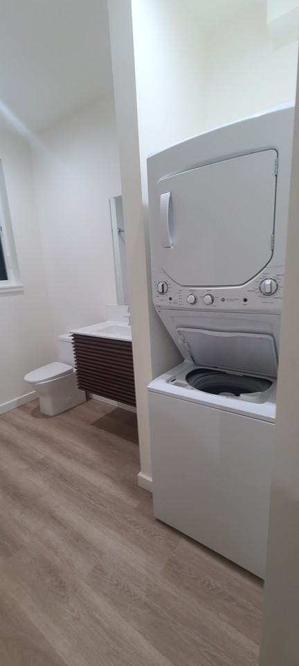 1014 Ne Alberta St #4 - Photo 4 of 13