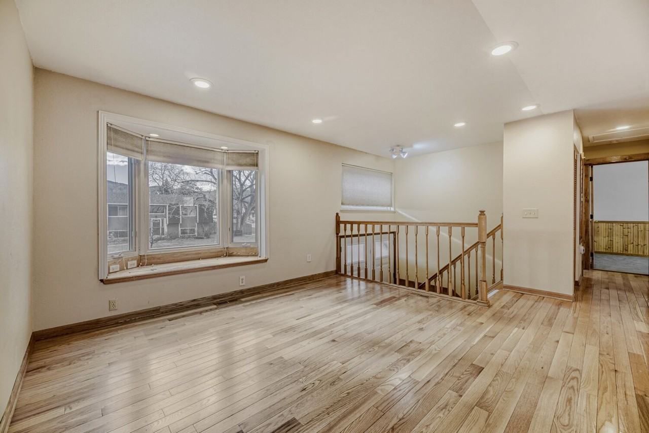 5943 Culebra Ct - Photo 7 of 17