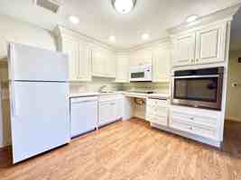 featured image of 31 Caroline St #1