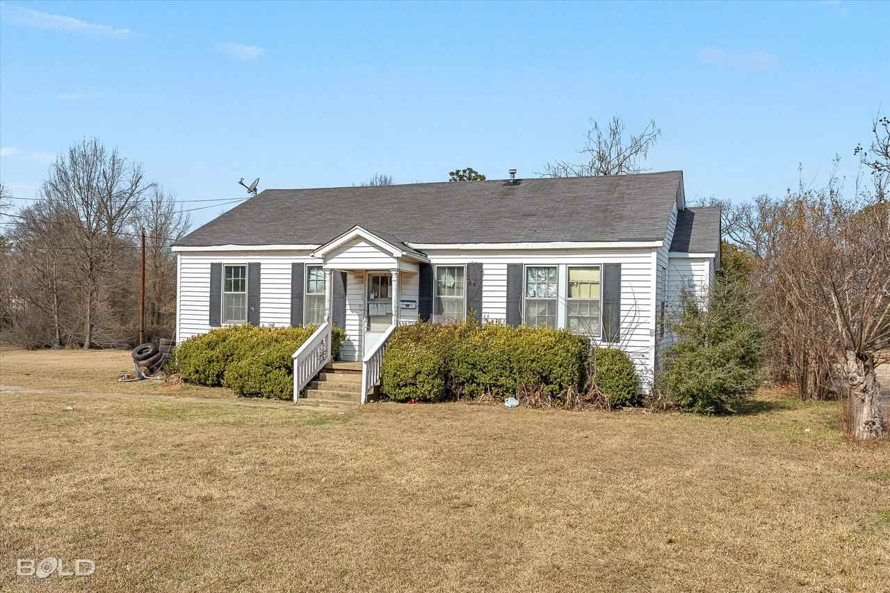 3814 Lakeshore Dr #1 - Photo 3 of 25