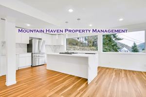 featured image of 325 14th Ave #1