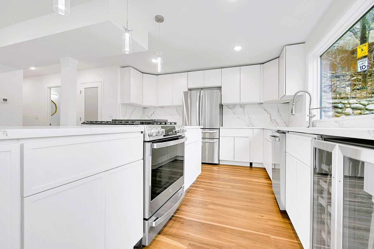 325 14th Ave #1 - Photo 5 of 40