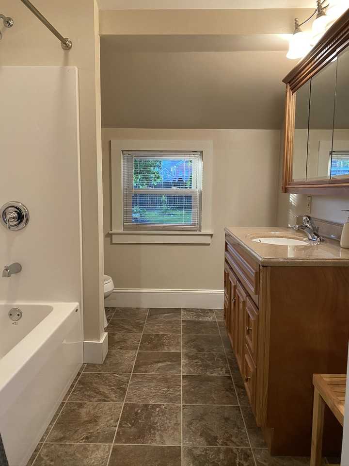 928 2nd St #1 - Photo 6 of 38