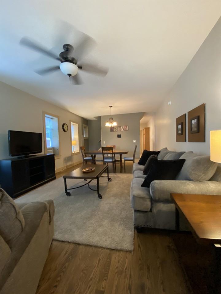 1140 Memorial Ave #1 - Photo 3 of 22