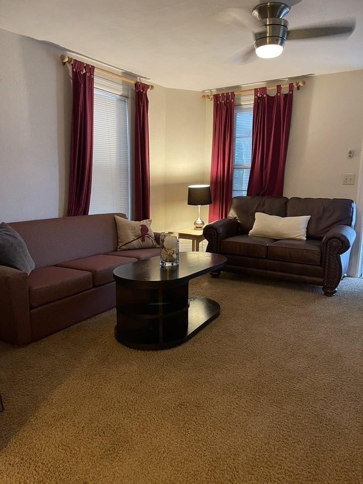 1043 Memorial Ave #1 - Photo 2 of 24