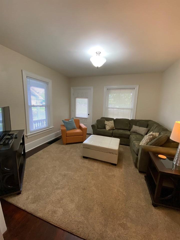 1144 Memorial Ave #1 - Photo 3 of 24