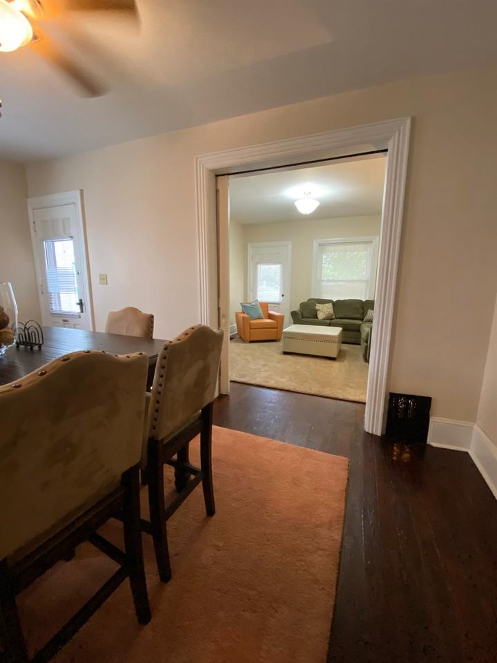 1144 Memorial Ave #1 - Photo 6 of 24