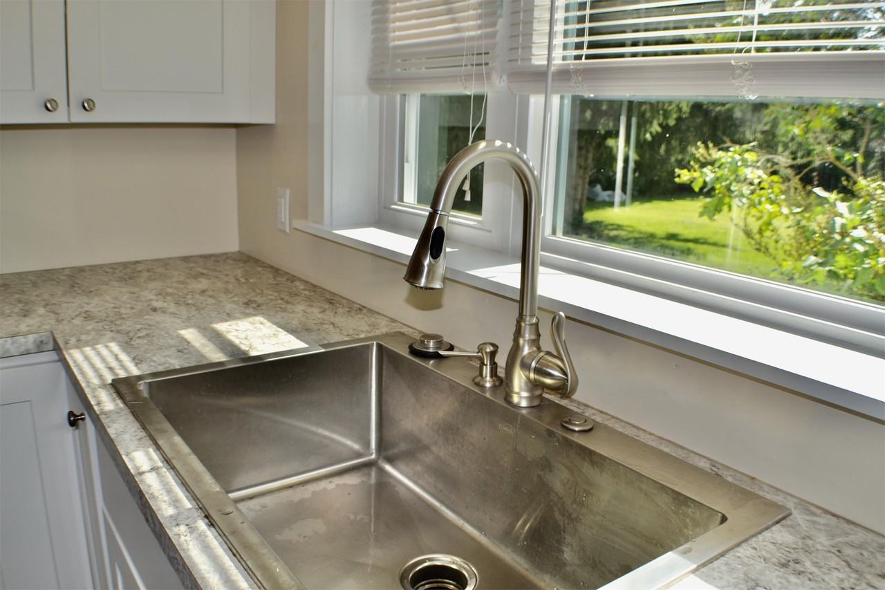 503 6th Ave #1 - Photo 7 of 28