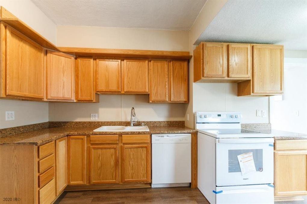 709 Pleasant View Dr #1 - Photo 2 of 19