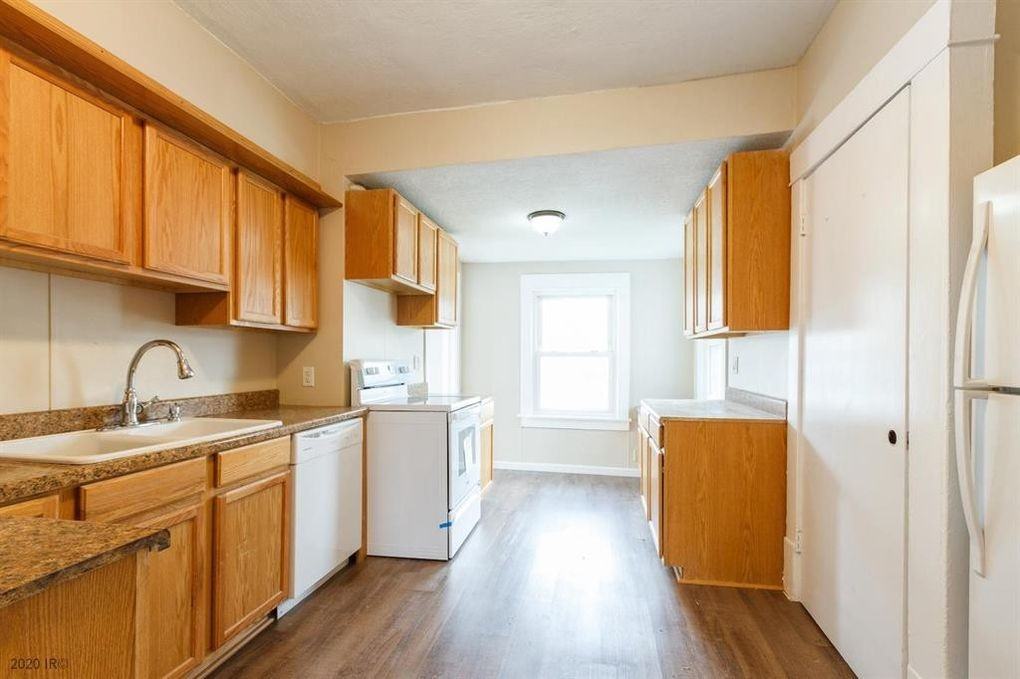 709 Pleasant View Dr #1 - Photo 3 of 19