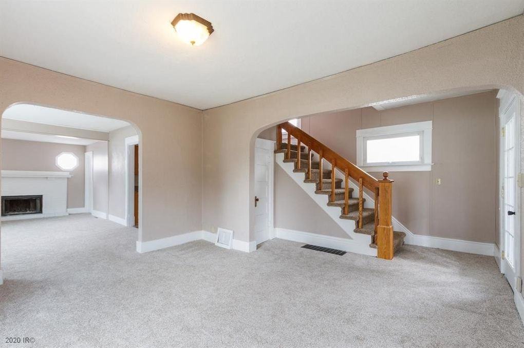 709 Pleasant View Dr #1 - Photo 5 of 19