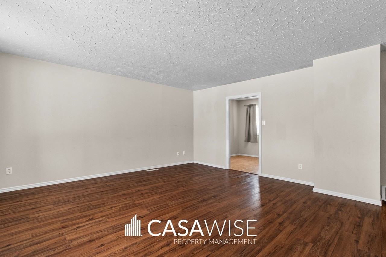 10434 164 St Nw #MAIN - Photo 6 of 20