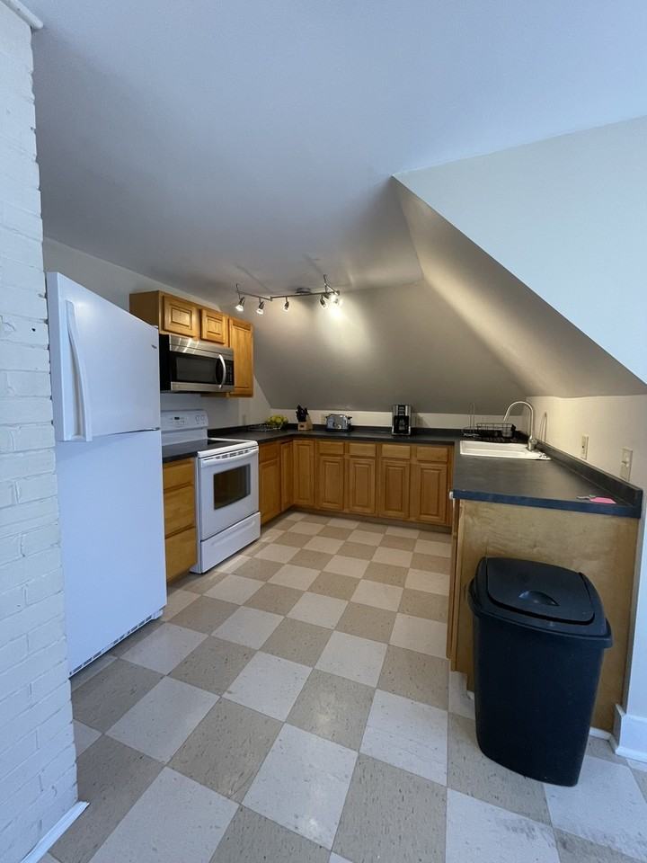 507 1/2 Grier St #1 - Photo 4 of 28