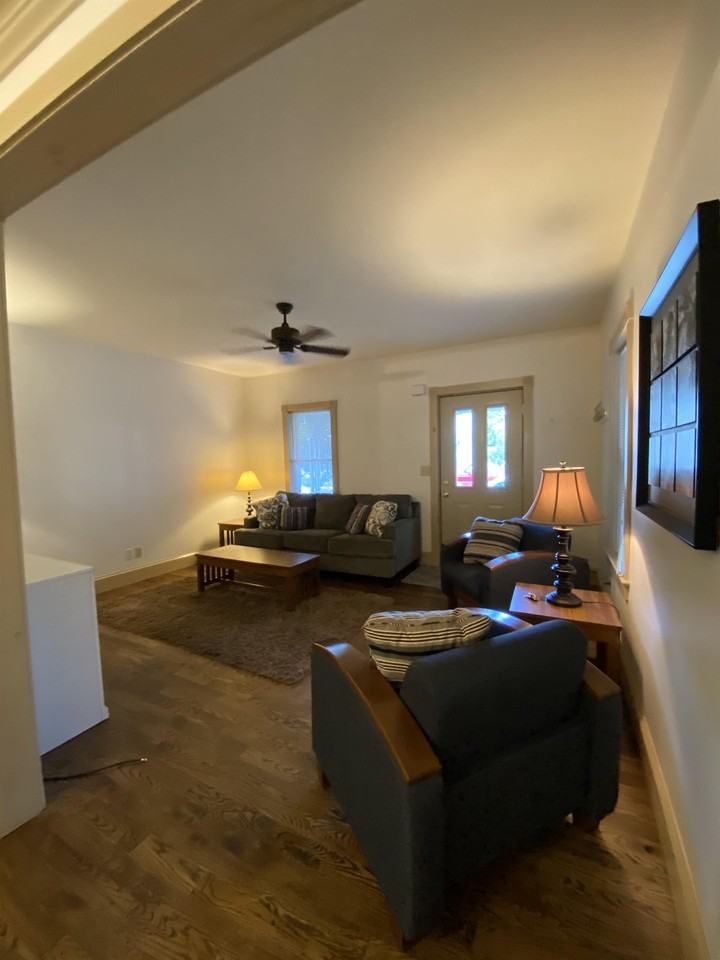 625 6th Ave #1 - Photo 6 of 24