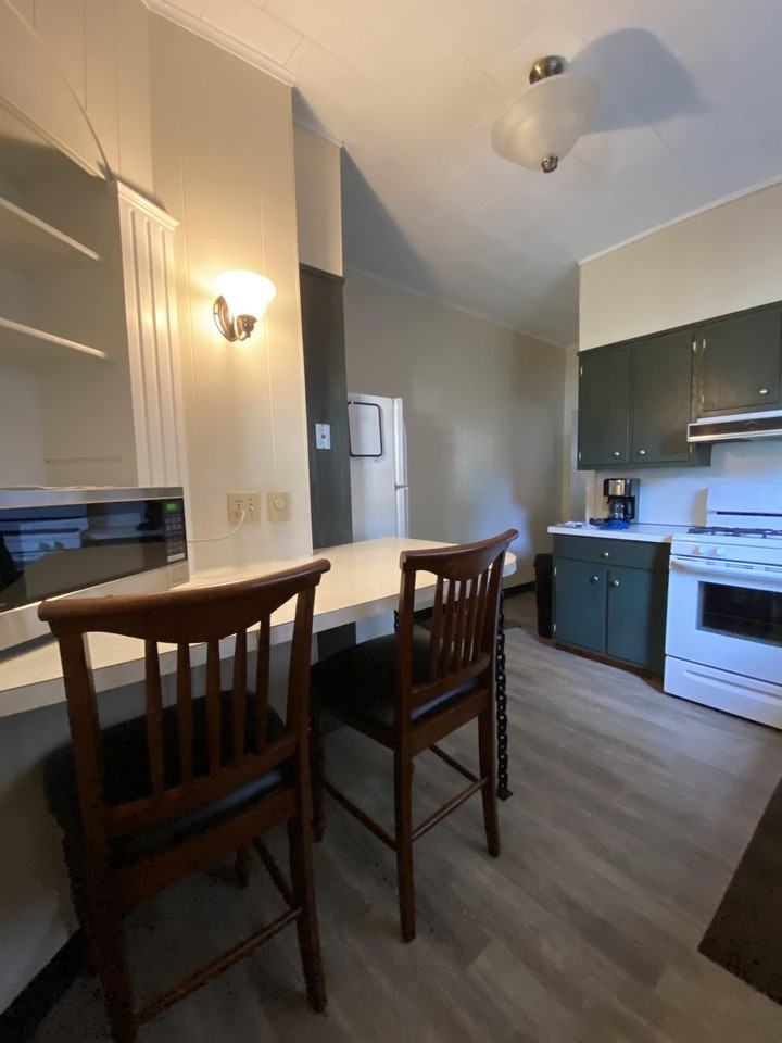 723 Grace St #1 - Photo 5 of 17